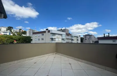 Apartamento duplex com espaço gourmet e pátio privativo