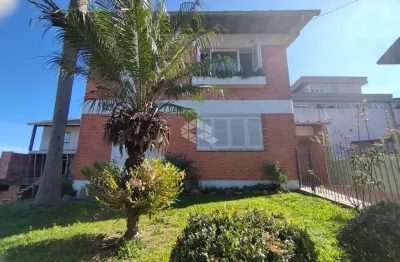 Vende-se uma casa localizada no bairro botafogo bento gonçalves