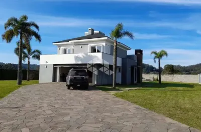 Casa com 3 quartos à venda na rsc-453, 109, medianeira, farroupilha, 400 m2 por r$ 1.950.000
