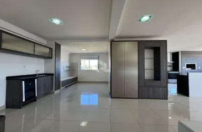 Apartamento com  3 Dormitórios, sendo 1 suíte e 3 vagas de garagem