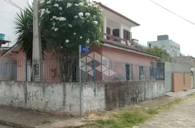 Casa com 2 quartos/dormitórios no bairro campinas, em são josé- sc