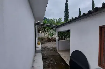 Casa com 2 quartos/dormitórios no bairro praia de fora, em palhoça- sc