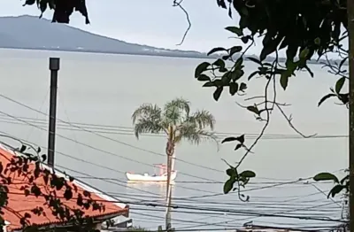 Casa com 3 quartos/dormitórios no bairro coqueiros, em florianópolis- sc