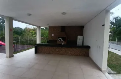 Apartamento e 2 quartos  1 vaga em condomínio com área de lazer