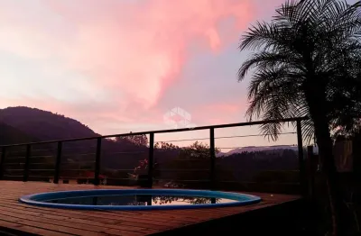 Sítio mobiliado com 2 quartos/dormitório nos bairro fazenda sacramento, em águas mornas- sc