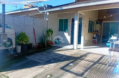 Casa com 2 quartos/dormitórios no bairro forquilhas, em são josé - sc