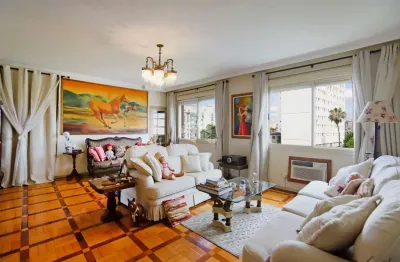 Apartamento com 5 dormitórios, 1 suíte e 3 garagens no bairro santana