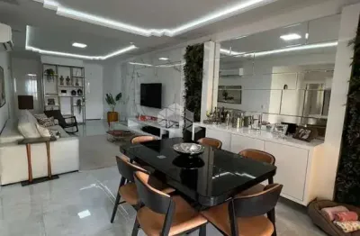 Apartamento frente mar com três quartos  no centro de bombinhas sc