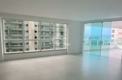 Apartamento com três quartos na meia praia itapema sc