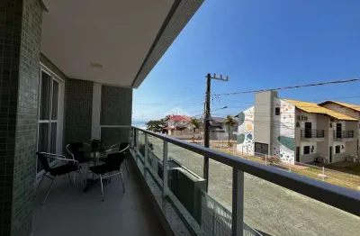 Apartamento com vista lateral para o mar, a 30 metros da praia de canto grande