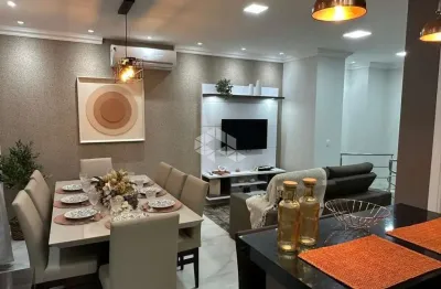 Linda cobertura  duplex a venda no mariscal, bombinhas sc.