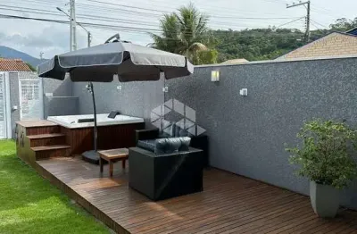 Casa em condomínio fechado com 2 quartos à venda na Rua Vereador Manoel José dos Santos, 194, Morrinhos, Bombinhas