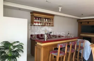 Cobertura de 191 m² privativos, bairro vila ipiranga, porto alegre