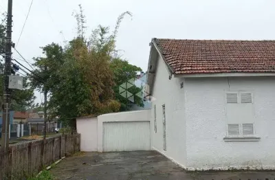 Casa com 4 dormitórios com 395,21m²  bairro passo da areia