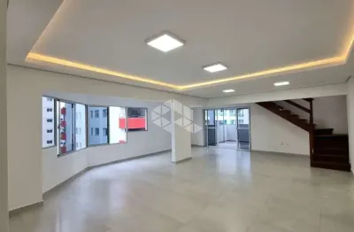Apartamento duplex,4 dormitorios, sendo 2 suites, 267,87 m² privativo,bairro centro balneario camboriu