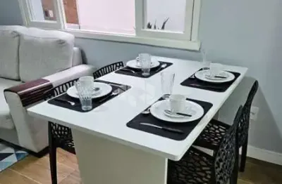 Apartamento com 2 quartos à venda na Benjamin Constant - De 1327 A 1721 - Lado ÍMpar, 1695, São João, Porto Alegre