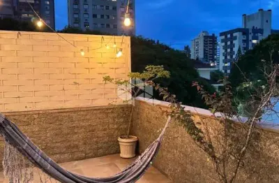 Cobertura com 2 quartos à venda na Rua Portugal, 998, São João, Porto Alegre