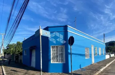 Casa de 02 dormitórios à venda no bairro salgado filho em santa maria