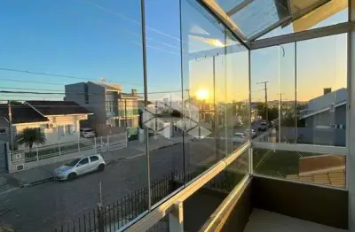 Casa de 3 dormitórios com suíte no bairro tomazetti