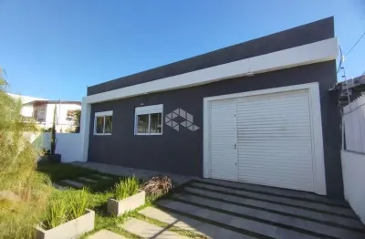 Casa duplex com 5 dormitórios no bairro juscelino kubitschek em  santa maria / rs