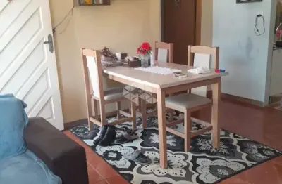 Casa com 02 dormitórios à venda no bairro nova santa marta, em santa maria.