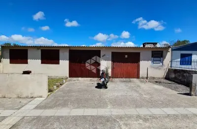 Casa comercial à venda com 11 acomodações no bairro camobi, em santa maria.
