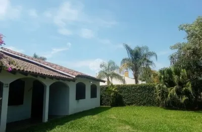 Casa à venda com 03 dormitórios no bairro pinheiro machado, em santa maria, rs.