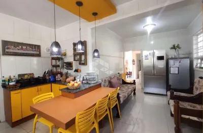 Casa com 06 dormitórios, à venda no bairro chácara das flores em santa maria, rs.