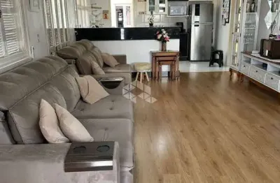 Casa de luxo com 3 dormitorios e piscina à venda no bairro dom antonio reis em santa maria