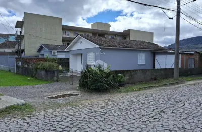 Casa de 05 dormitórios  à venda em camobi santa maria