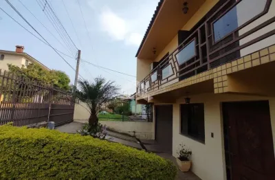 Casa semi mobiliada com 5 quartos  e 1 suíte no bairro camobi em santa maria