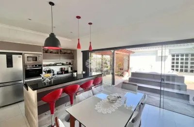 Casa à venda com 3 quartos em camobi, santa maria - rs