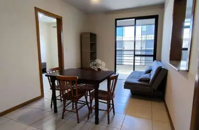 Apartamento de 1 quarto com vaga de garagem semi-mobiliado à venda no centro de santa maria