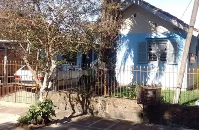 Casa com 02 quartos à venda no Bairro Nova Santa Marta em Santa Maria