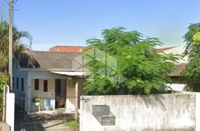 Casa à venda com 02 quartos no bairro passo d´areia em santa maria