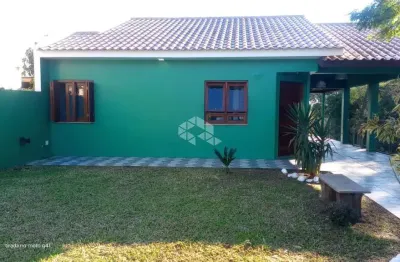 Casa à venda com dois quartos em boca do monte santa maria rs