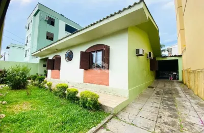 Casa a venda com 3 dormitórios e 3 banheiros no bairro medianeira em santa maria