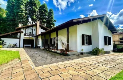 A venda casa de 3 dormitórios sendo um suíte, localizada no jardim dos pinheiros em canela.
