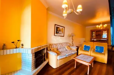 A venda apartamento de 2 dormitórios mais banheiro social, localizado no residencial granville em gramado.