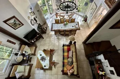 Casa 168,01m², localizada no condomínio bosque da serra, canela