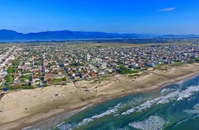 Casa com 2 quartos à venda na Itu, 140, Balneário Figueirinha, Arroio do Sal