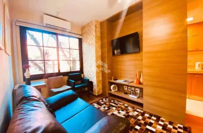 Apartamento a venda de 2 dormitórios sendo 1 suíte, localizado em gramado.