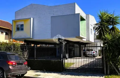 Apartamento  59,46m²,   2  dormitórios, sendo uma suíte ,  localizado a menos de 300metros do rissul.