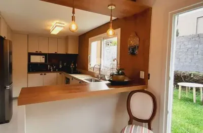 Casa triplex geminada próxima ao laje de pedra - canela, rs.