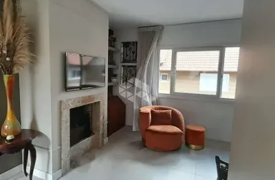 Casa triplex geminada próxima ao laje de pedra - canela, rs.
