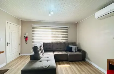 Casa 2 dormitorios , localizada no bairro boeira, cidade de canela rs