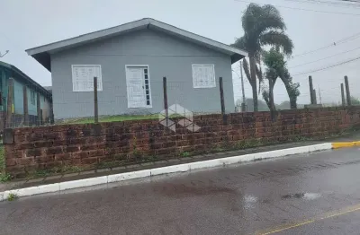 Casa com 2 quartos à venda na Presidente João Batista Figueiredo, 61, Vila Dante, Canela