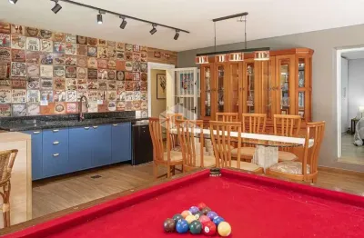 Casa com 4 quartos à venda na Nereu Ramos, 333, Planalto, Gramado