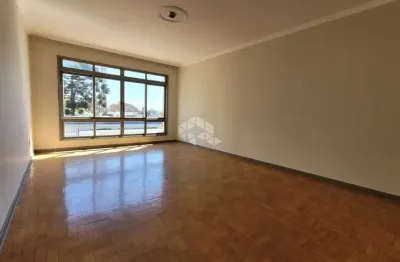 Apartamento com 3 dormitórios e 4 vagas na av. carlos gomes