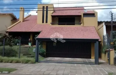 Casa de 5 dormitórios no morro do espelho em são leopoldo.